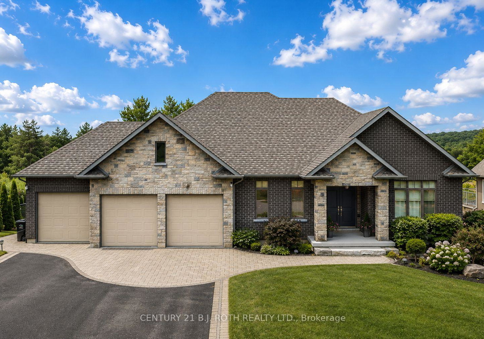 37-wendat-trail-springwater-ontario-s13434092
