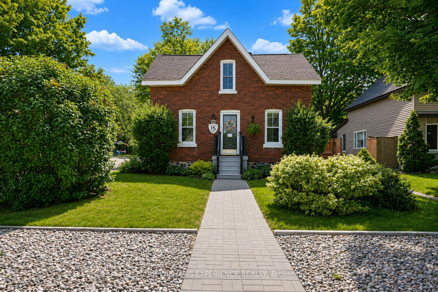 15-leonard-avenue-penetanguishene-ontario-s13435928