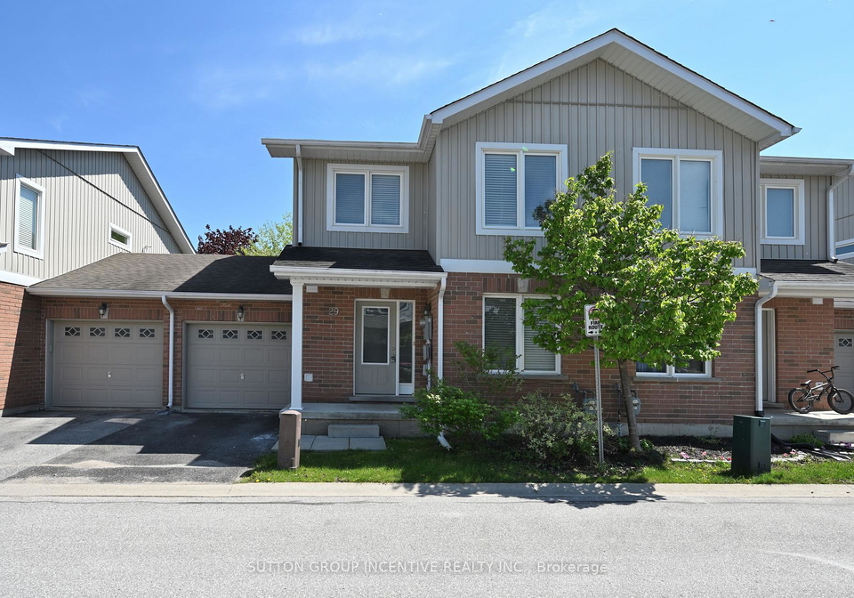 90-sovereigns-gate-barrie-ontario-s13436240