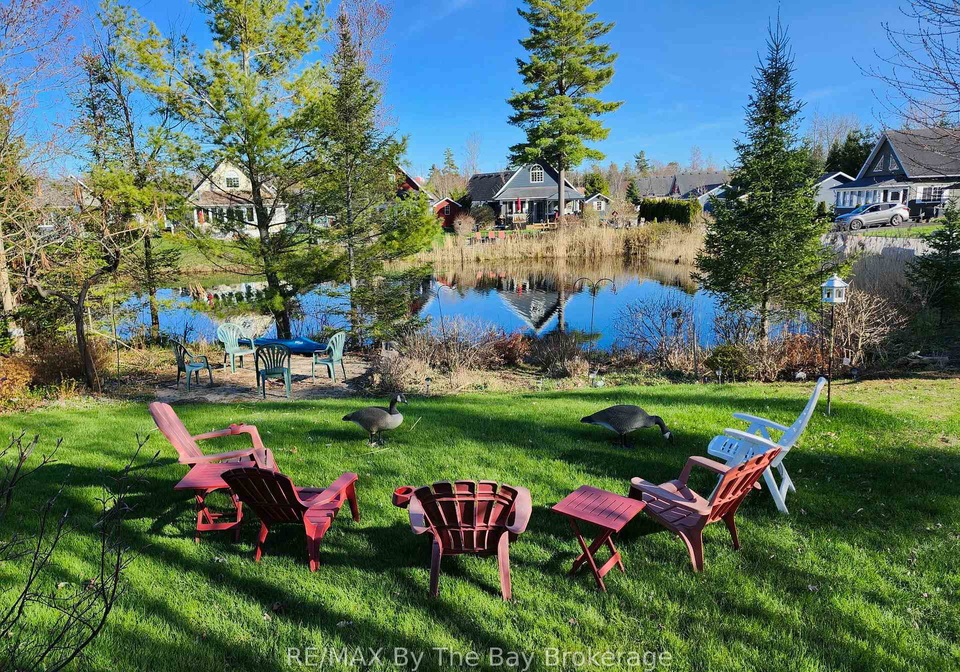 1-white-pines-trail-wasaga-beach-ontario-s13436258