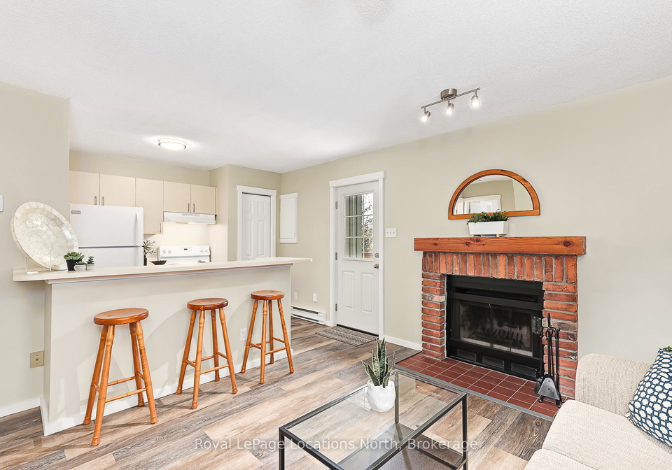 19-dawson-drive-collingwood-ontario-s13436576