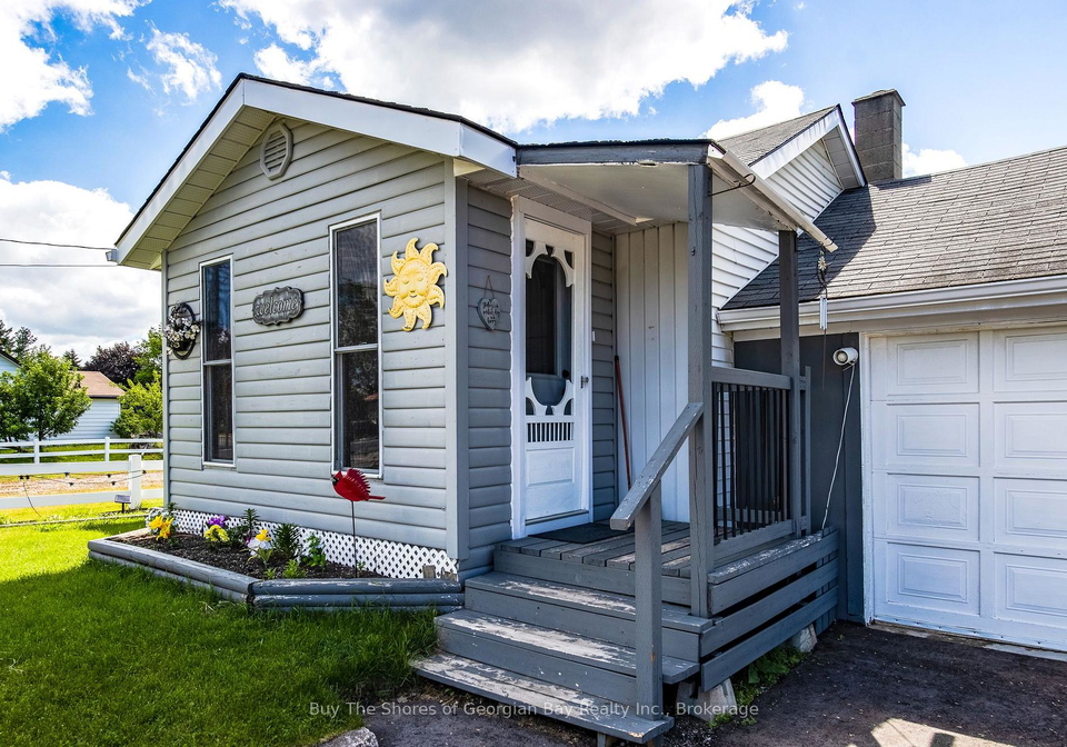 17-balm-beach-road-e-tiny-ontario-s13436616