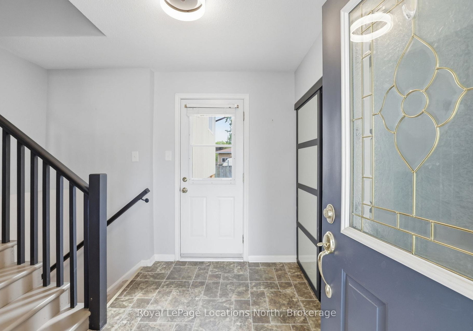 30-courtice-crescent-collingwood-ontario-s13437548