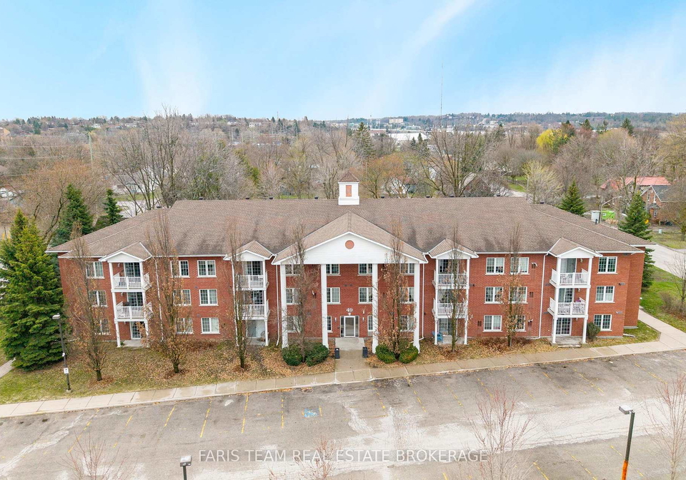 49-jacobs-terrace-barrie-ontario-s13437596