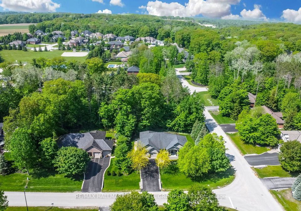 2-hilltop-court-springwater-ontario-s13438114