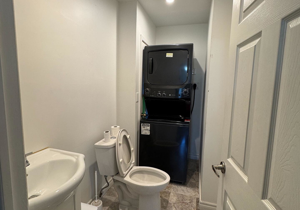 1-erie-street-collingwood-ontario-s13438684