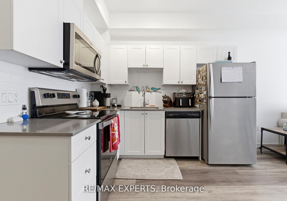 430-essa-road-barrie-ontario-s13438962