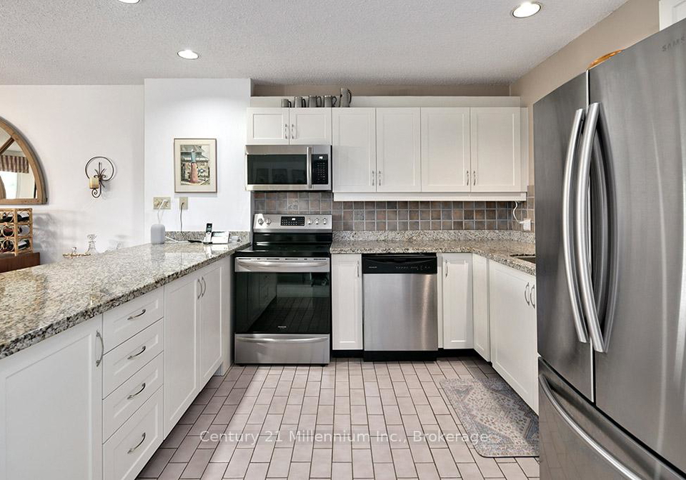 500-oxbow-crescent-collingwood-ontario-s13438980