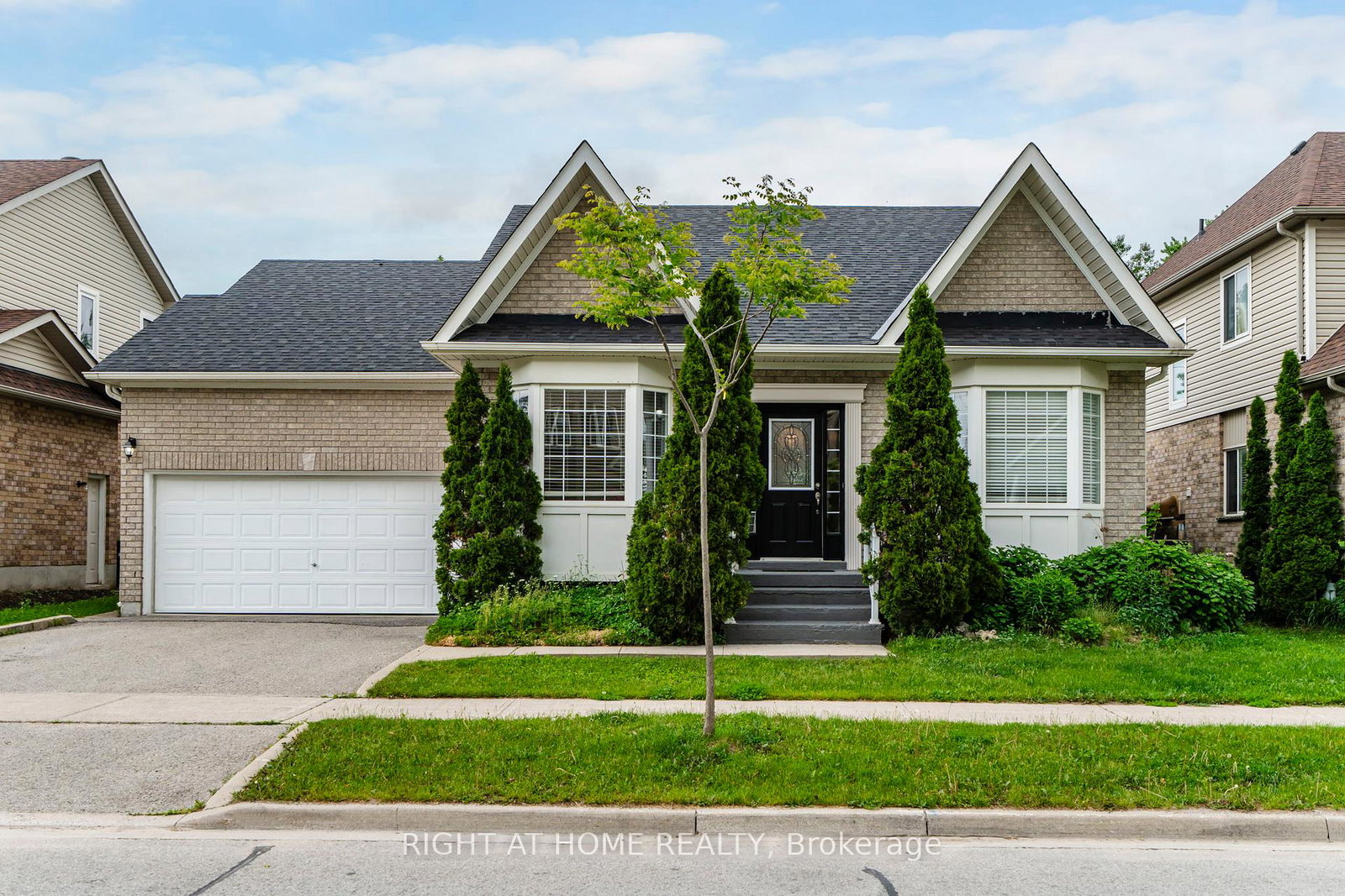 13-thrushwood-drive-barrie-ontario-s13439454