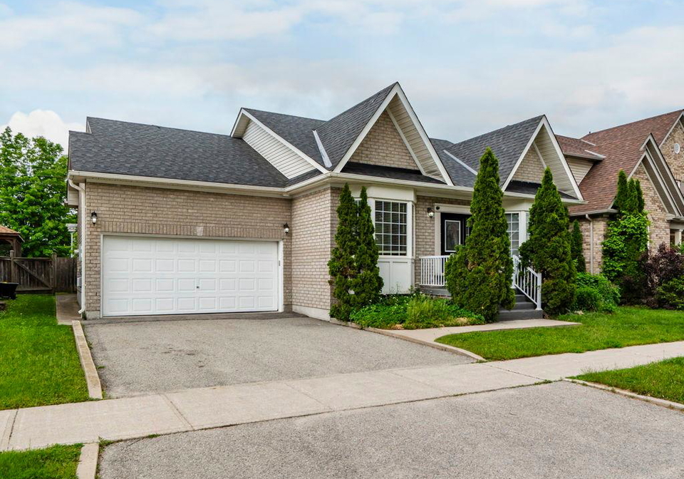 13-thrushwood-drive-barrie-ontario-s13439454