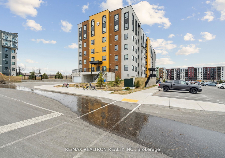 8-culinary-lane-barrie-ontario-s13439622