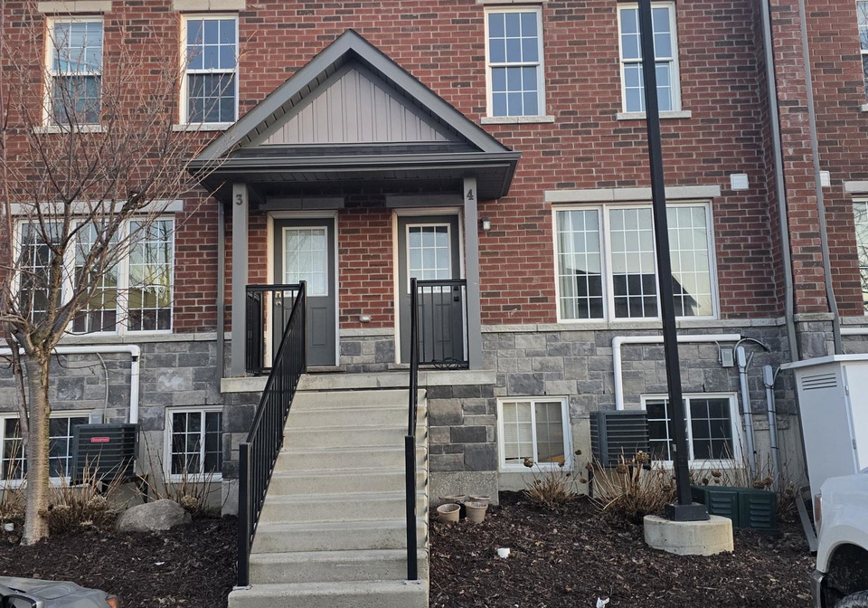 24penetanguishene-road-barrie-ontario-s13440286