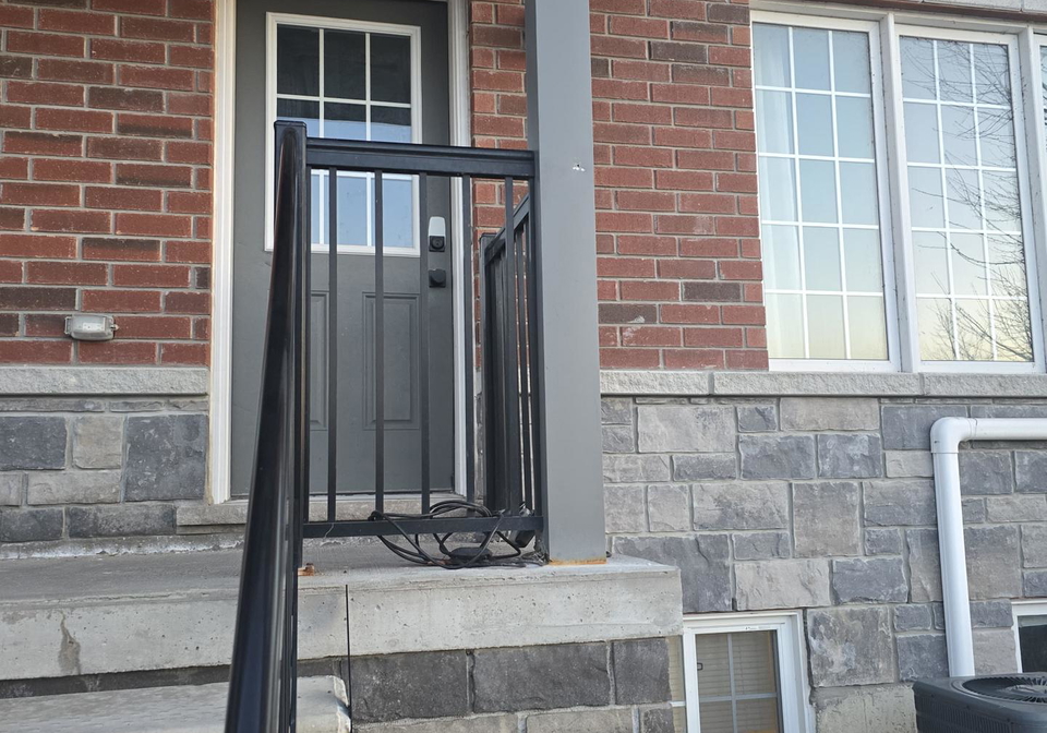 24penetanguishene-road-barrie-ontario-s13440286