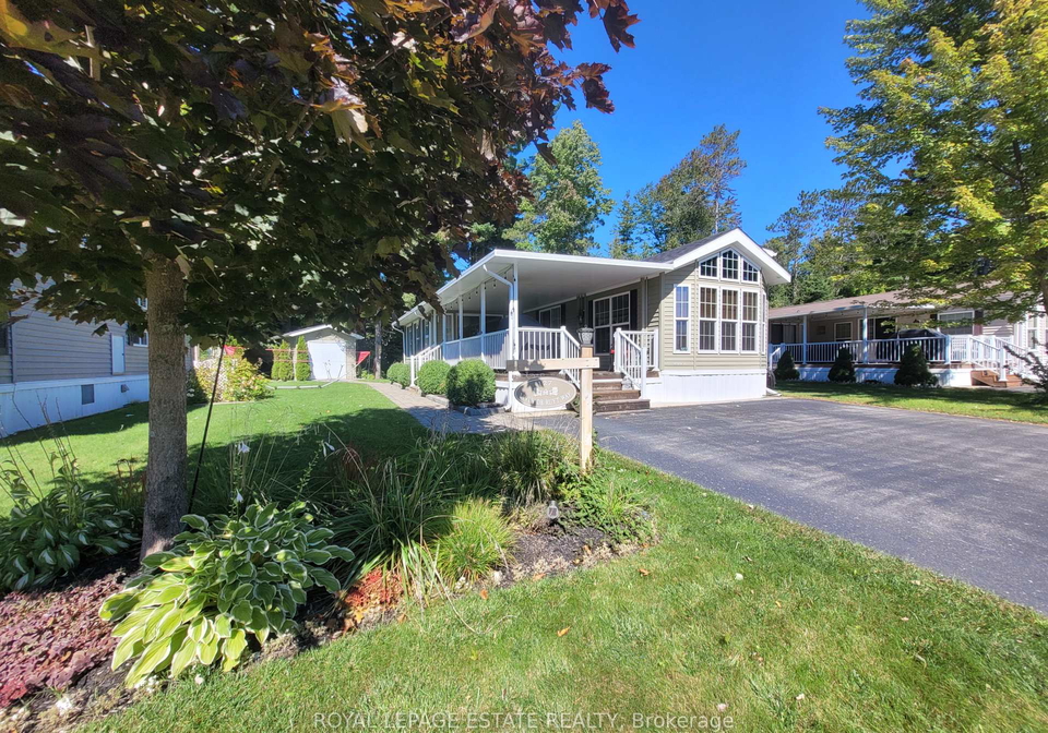 127-madawaska-trail-wasaga-beach-ontario-s13440686