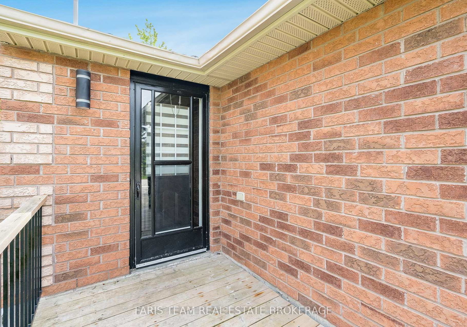 19-seymour-crescent-barrie-ontario-s13441286