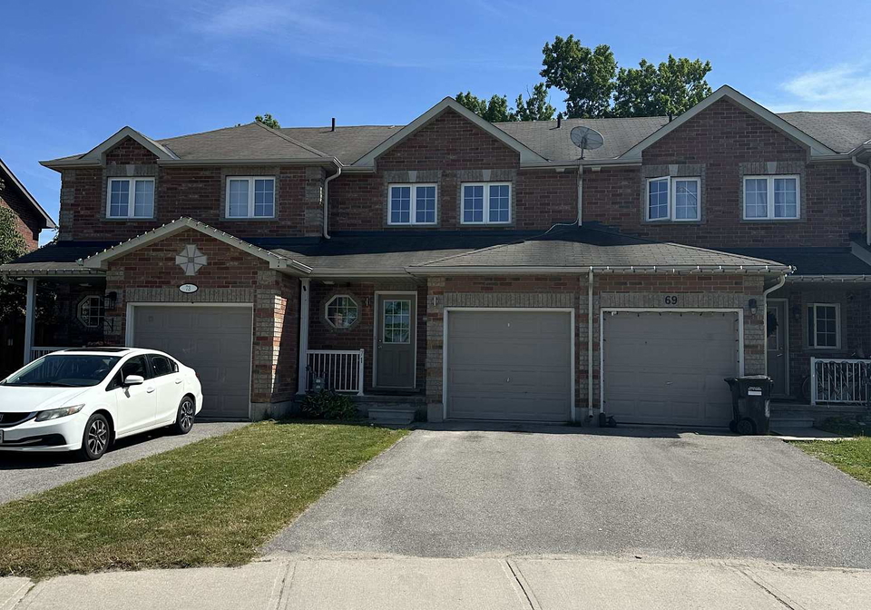 71-sydenham-wells-barrie-ontario-s13441366