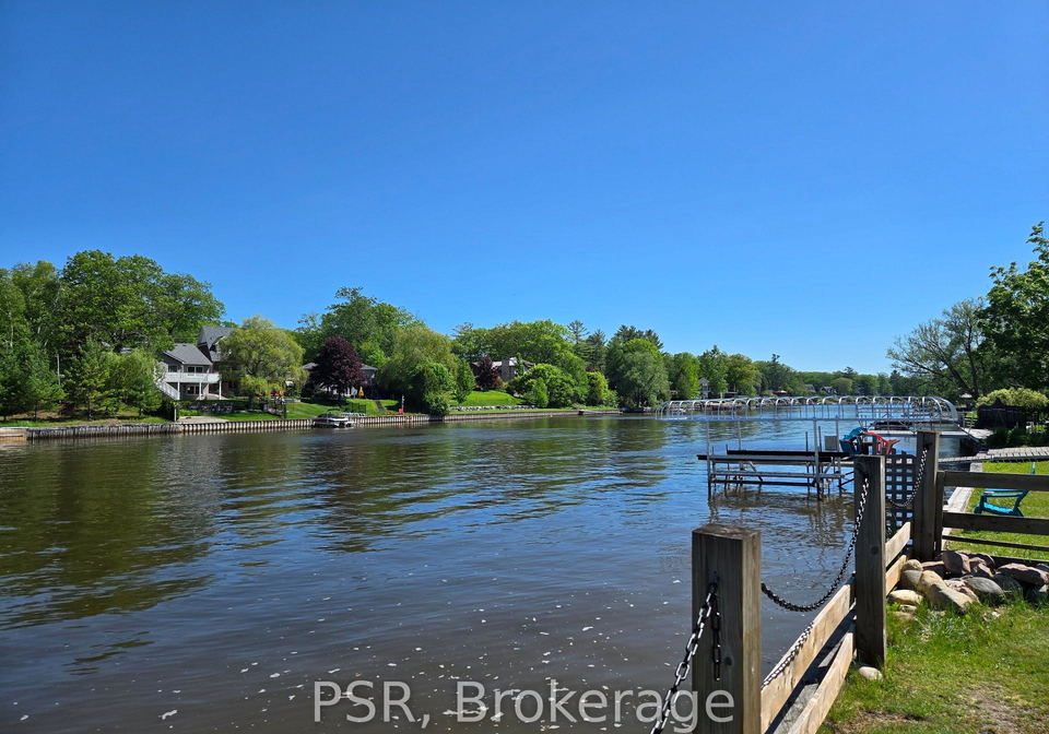 967-mosley-street-wasaga-beach-ontario-s13441856