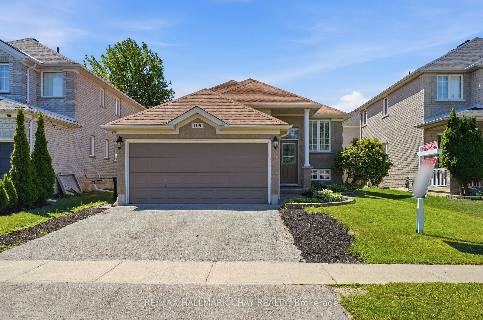 109-sovereigns-gate-barrie-ontario-s13443302