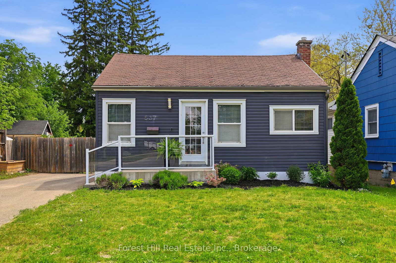 537-hurontario-street-collingwood-ontario-s13444088