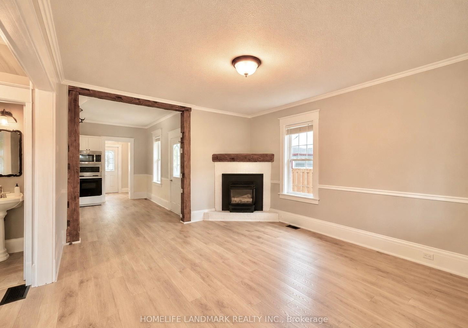 111-penetang-street-barrie-ontario-s13446544