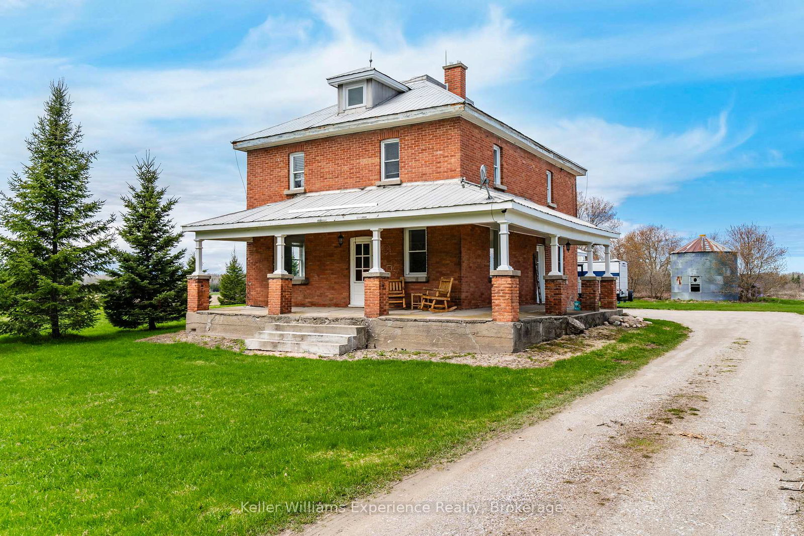 2936-flos-6-road-w-springwater-ontario-s13446826