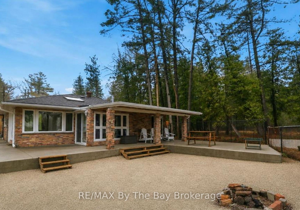 54-homewood-avenue-wasaga-beach-ontario-s13451232
