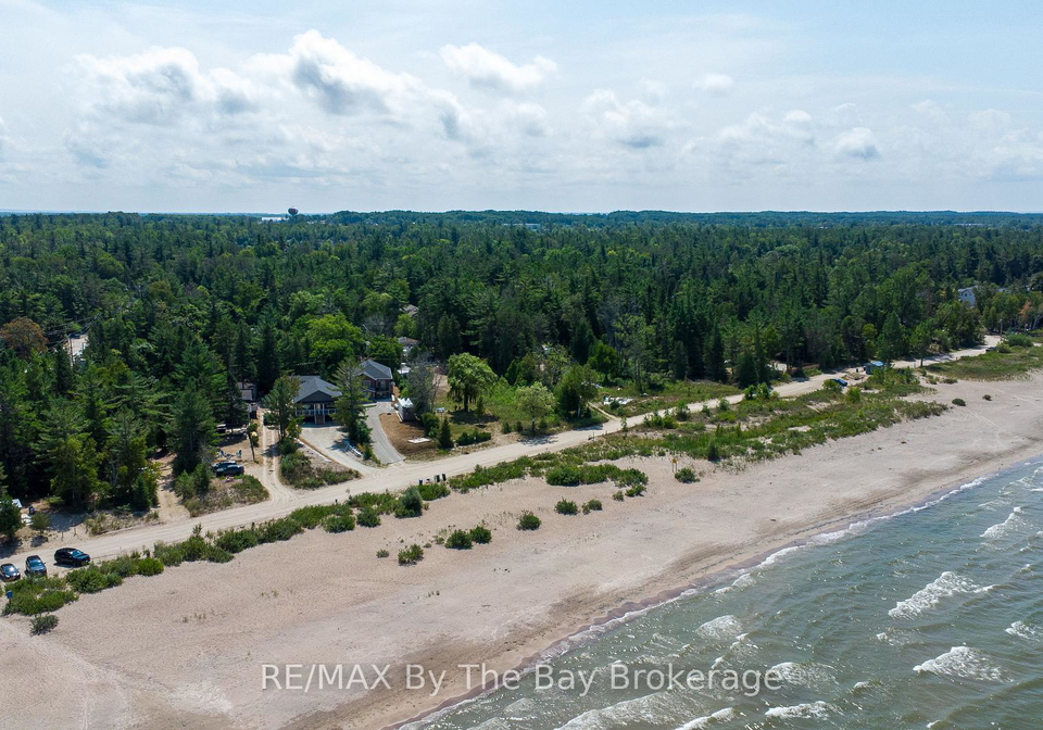 54-homewood-avenue-wasaga-beach-ontario-s13451232
