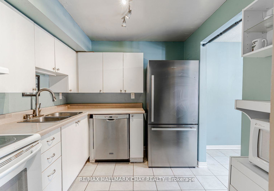 22-meadow-lane-barrie-ontario-s13451738