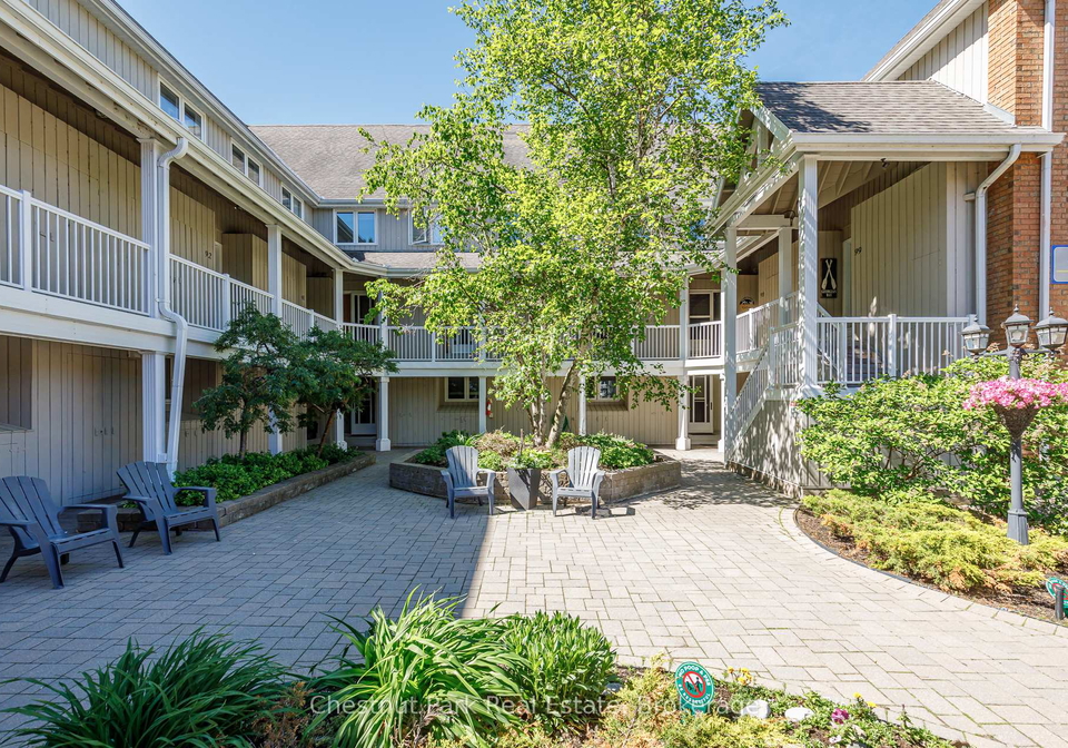 18-ramblings-way-collingwood-ontario-s13452574