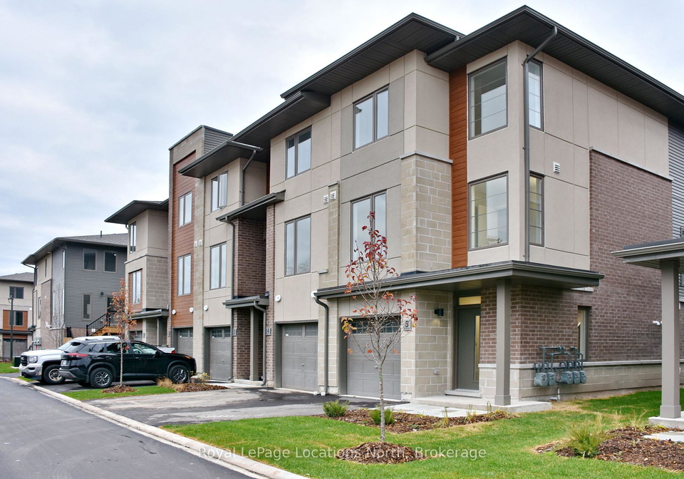 3dawson-drive-collingwood-ontario-s13452856