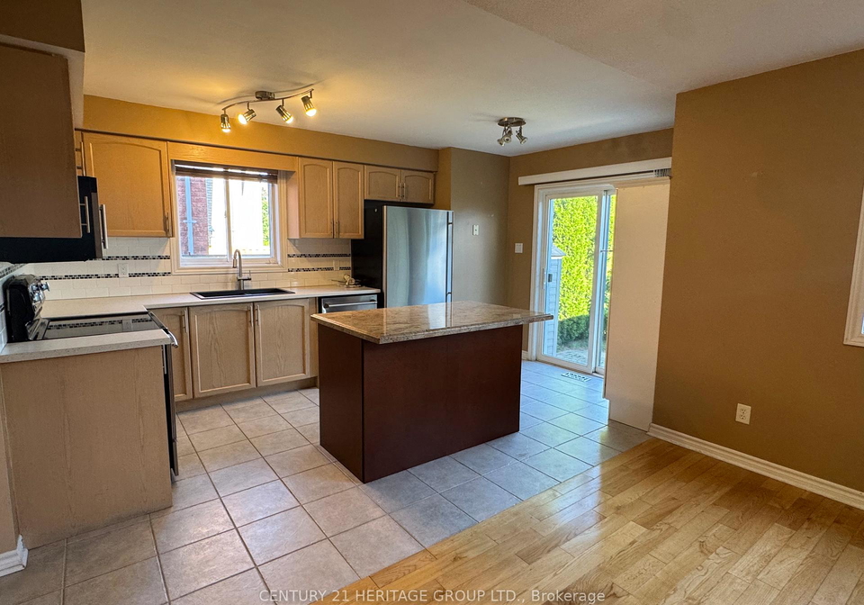 82-kenwell-crescent-barrie-ontario-s13452896