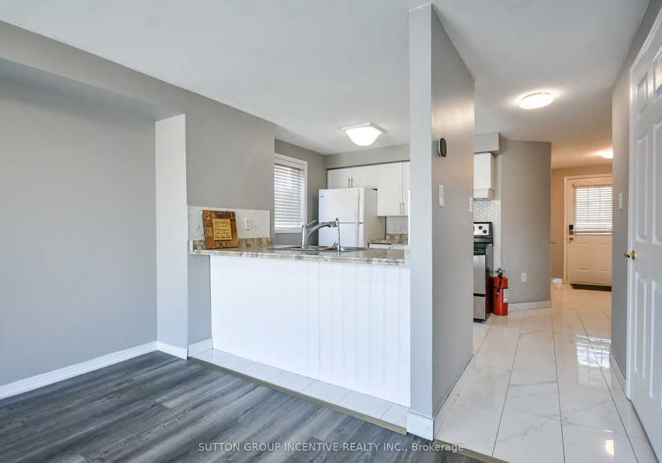 256-dunsmore-lane-barrie-ontario-s13455496