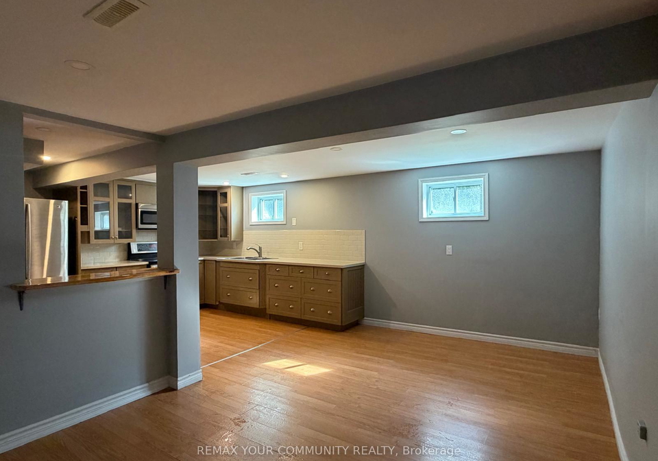 17-daphne-crescent-barrie-ontario-s13456604
