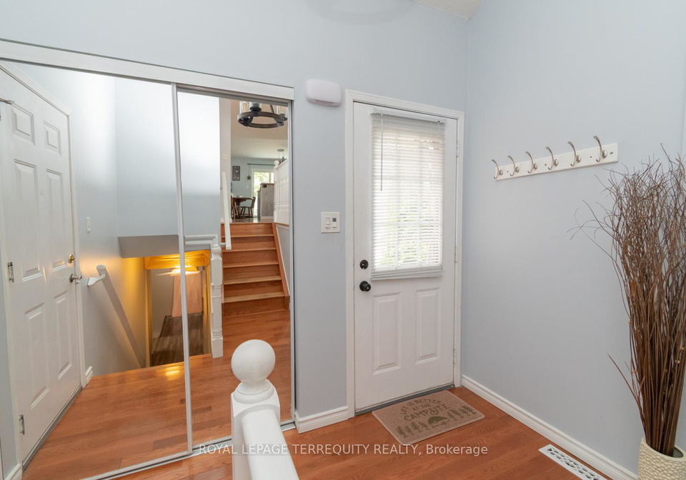 14-hewitt-place-barrie-ontario-s13456760
