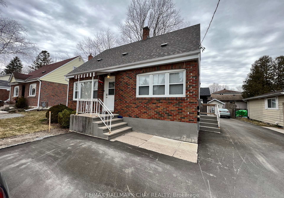 10-bowman-avenue-barrie-ontario-s13456778
