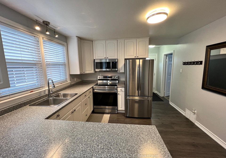 10-bowman-avenue-barrie-ontario-s13456778