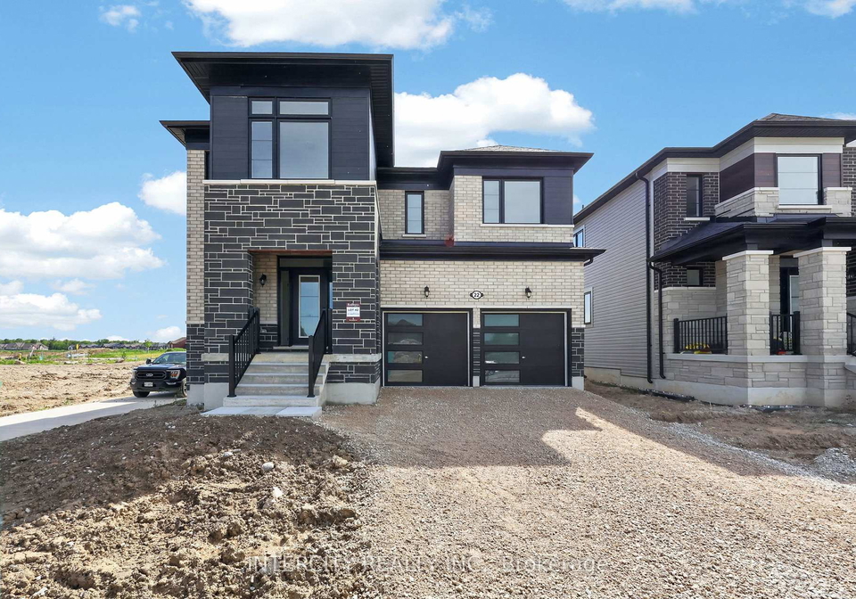 22-legacy-circle-wasaga-beach-ontario-s13457804