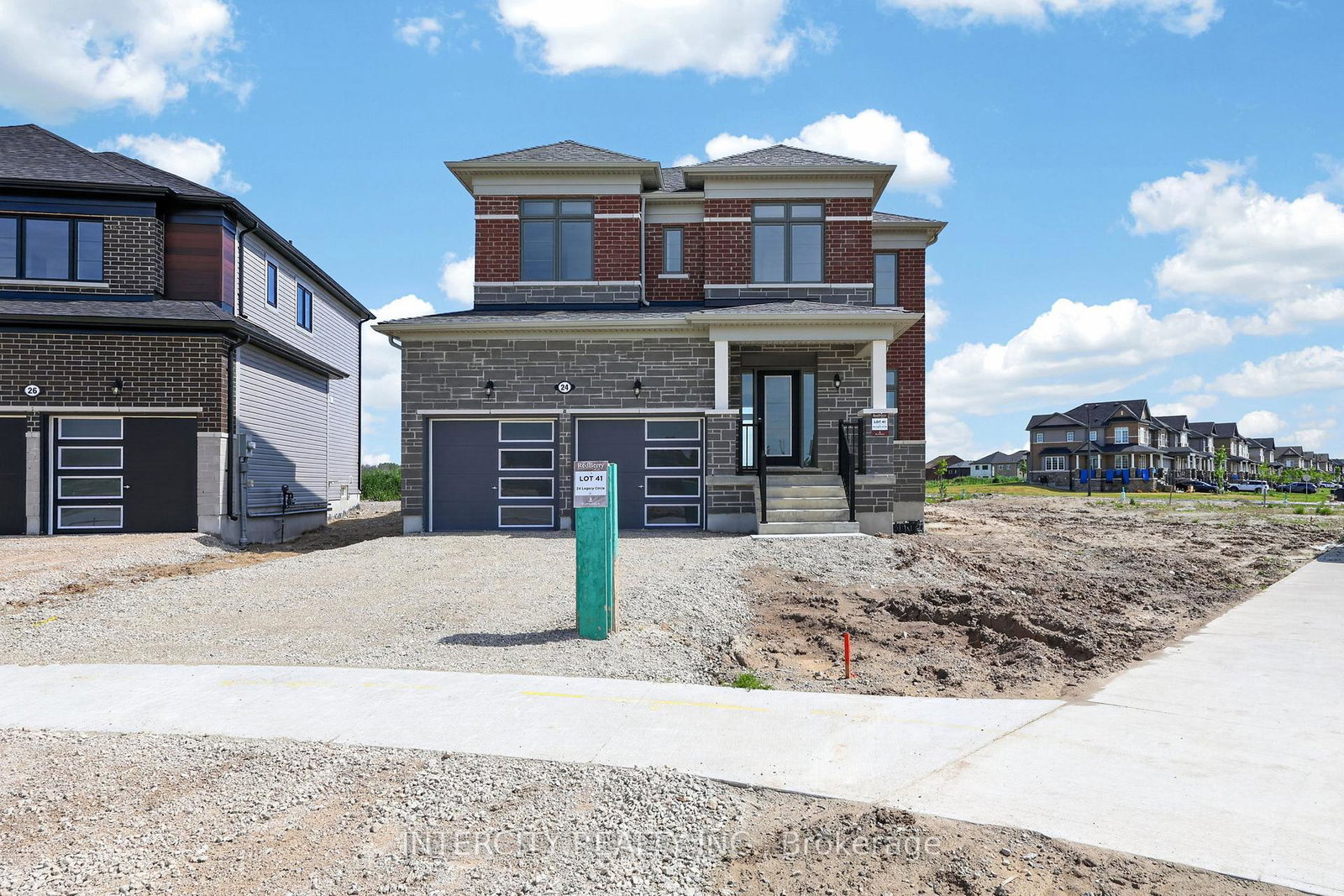 24-legacy-circle-wasaga-beach-ontario-s13457806