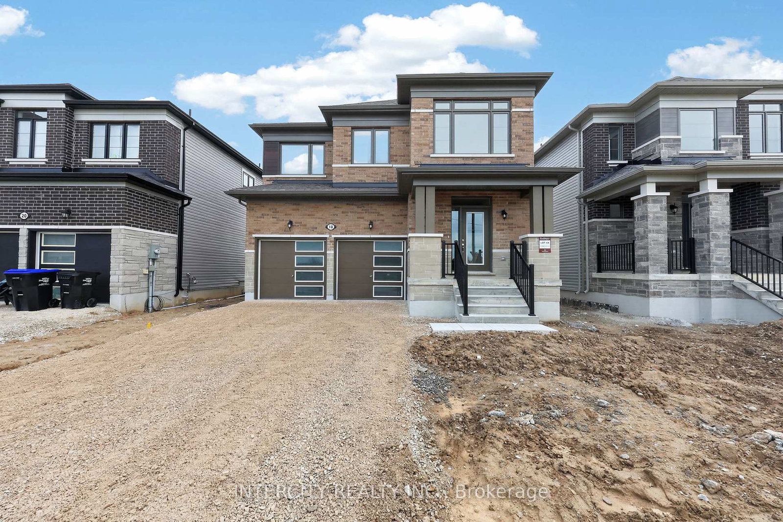 18-legacy-circle-wasaga-beach-ontario-s13457812