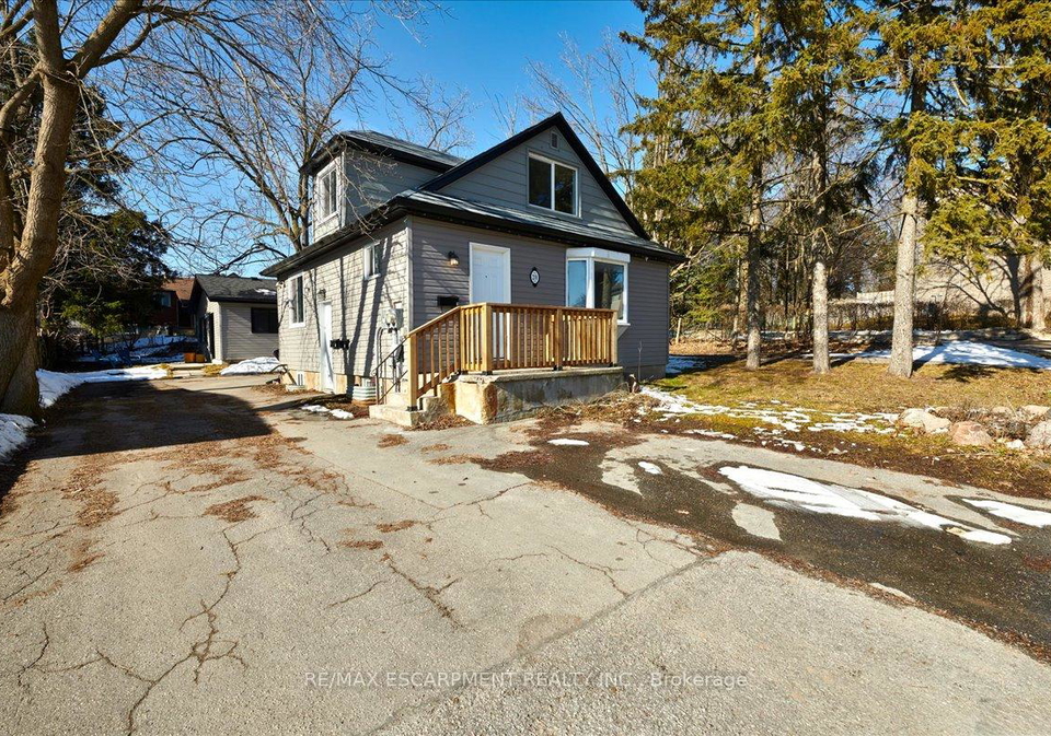 210-owen-street-1-2-3-barrie-ontario-s13458386