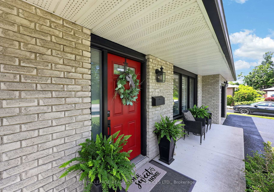 49-belcourt-avenue-barrie-ontario-s13458886