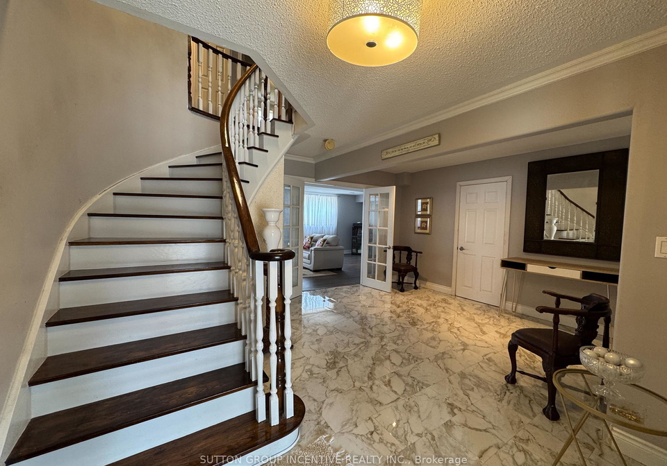 10-celestine-court-tiny-ontario-s13459048