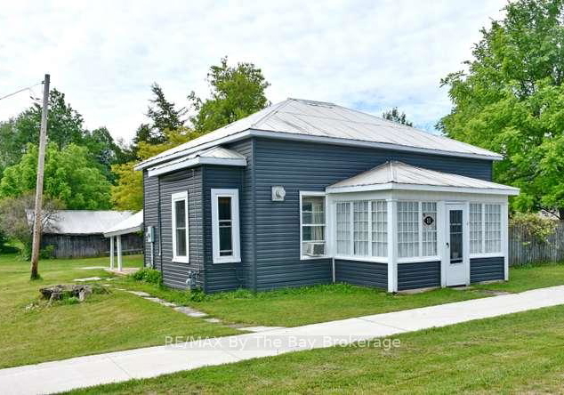 11-edward-street-w-clearview-ontario-s13460000