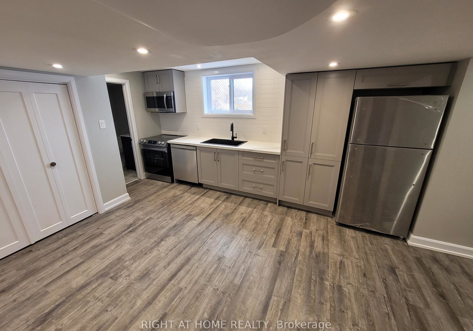 205-cardinal-street-barrie-ontario-s13461016