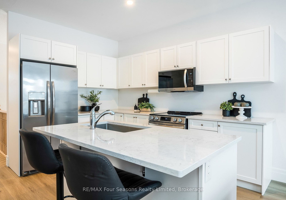 248-duncan-street-clearview-ontario-s13462266