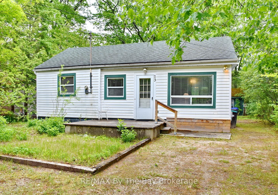 13-5th-lane-wasaga-beach-ontario-s13465818