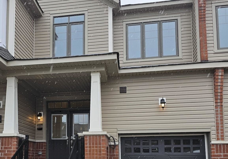 9-durham-avenue-w-barrie-ontario-s13467598