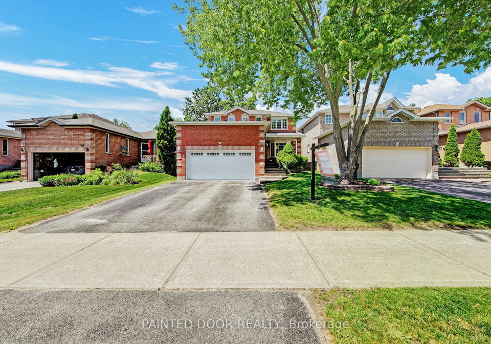 96-ward-drive-barrie-ontario-s13468096