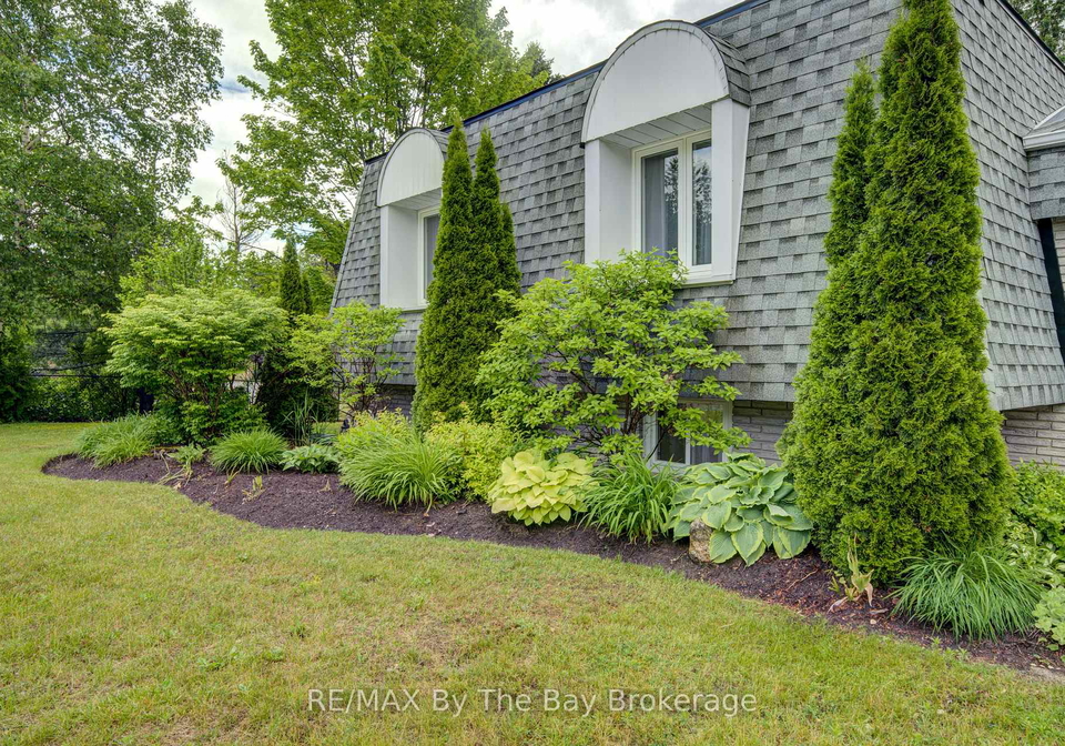 93-frederick-drive-ss-wasaga-beach-ontario-s13470596