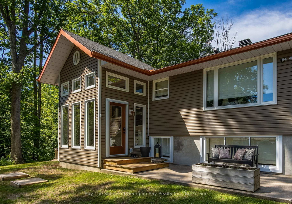 40-polish-avenue-penetanguishene-ontario-s13470784